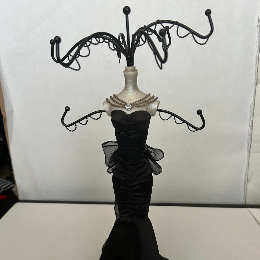 Breakfast at Tiffany's Necklace Bracelet Earring Jewelry Stand Necklace Holder - Picture 10 of 15